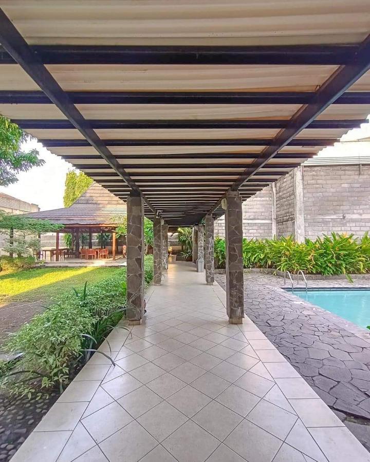 Guest House Teras Solo Syariah Exterior photo